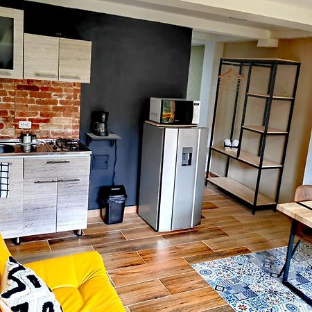 Confortable Apartamento A 20 Mt Del Parque Principal サレント エクステリア 写真
