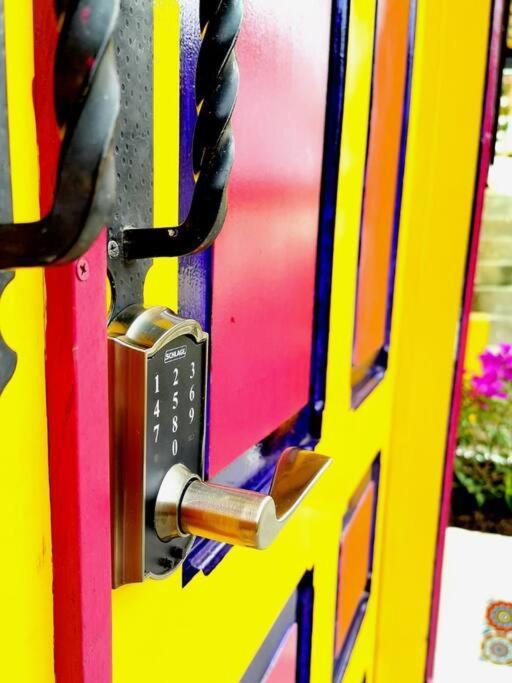 Confortable Apartamento A 20 Mt Del Parque Principal サレント エクステリア 写真